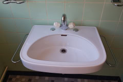 Le lavabo à retrouvé une seconde jeunesse après notre nettoyage