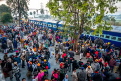 At-the-train-station-of-Anandpur-Sahib