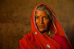 Woman in red sari - Jaipur Woman in red sari - Jaipur