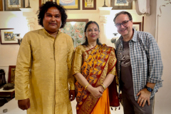 Rajneesh Tiwari, Shravani Biswas und Thorge-Berger beim Konzert in Varansi
