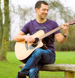 Dan-Thorpe-Guitarist
