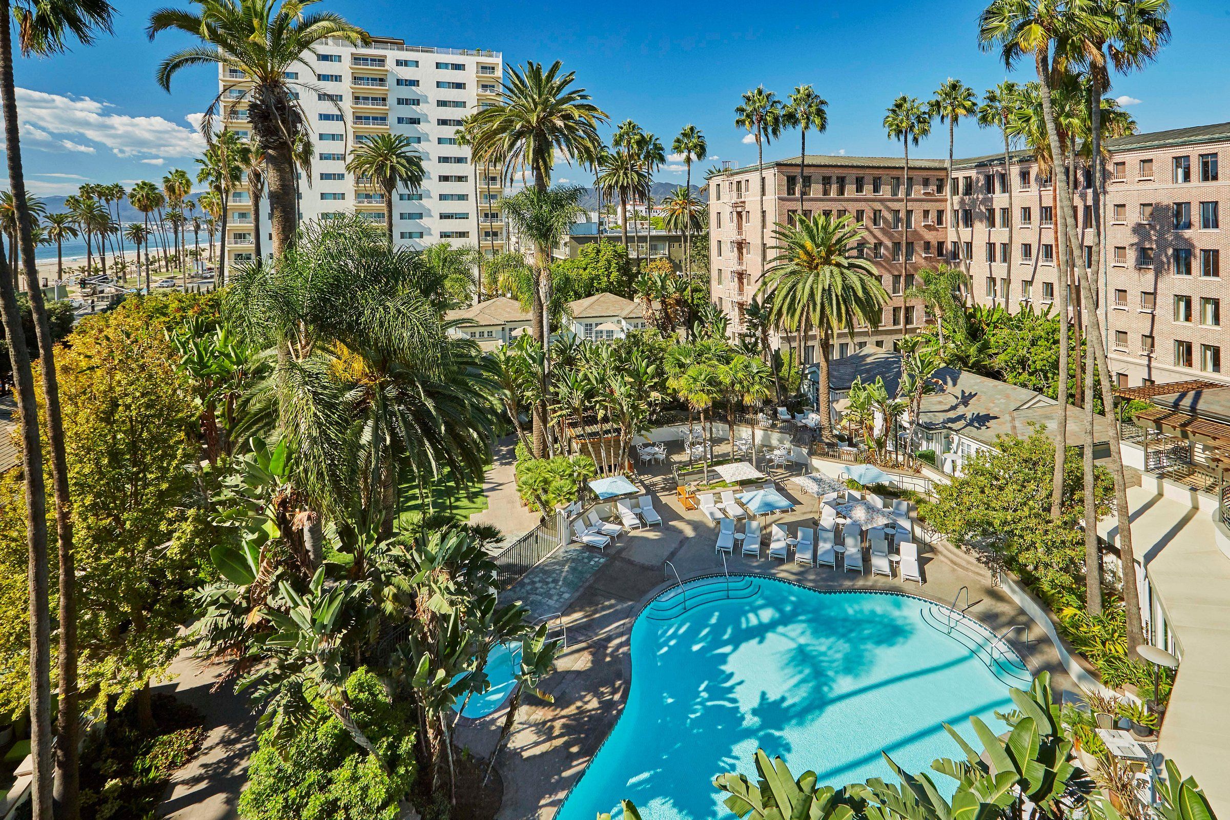 Craving-a-Dose-of-Hollywood-Glamour-These-L Craving-a-Dose-of-Hollywood-Glamour-These-L Craving a Dose of Hollywood Glamour These L.A. Hotels Are a Must-Visit_8 l.a. hotels Craving a Dose of Hollywood Glamour? These L.A. Hotels Are a Must-Visit Craving a Dose of Hollywood Glamour These L