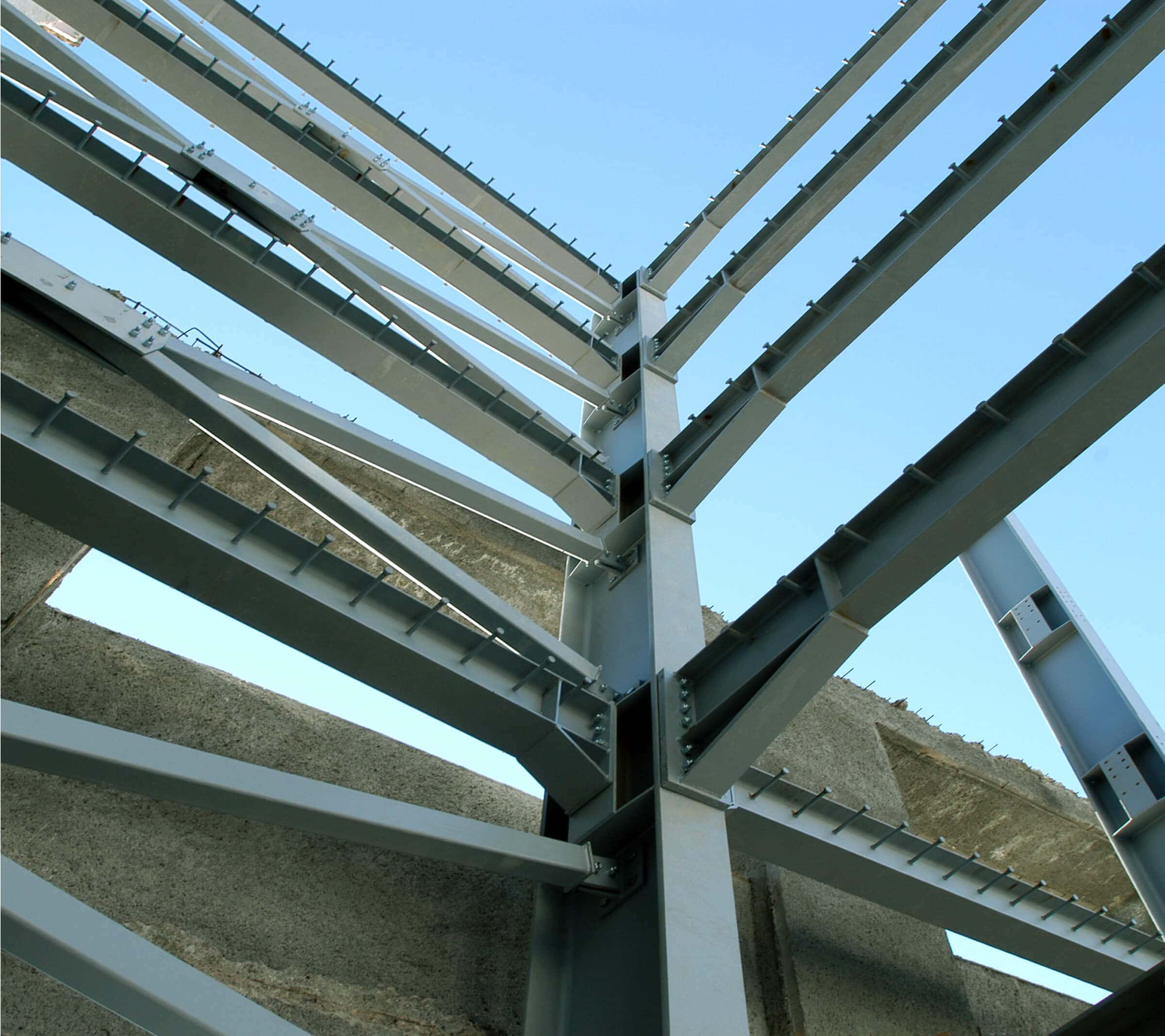 3-Steel-Buildings_Parking_Antochi_Installation_03