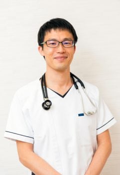 内科専門医　溝口院長