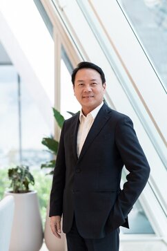 นายตัน ชุน ฮิน กรรมการผู้จัดการใหญ่ธนาคารยูโอบี ประเทศไทย scaled