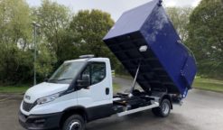 IVECO DAILY 7.2 TON JUNK REMOVAL TIPPER AND TAIL LIFT