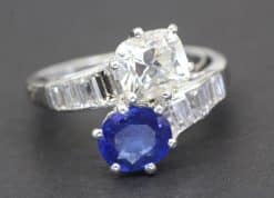 Sapphire and diamond toi et moi ring