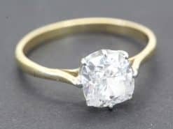 D colour Cushion Cut
