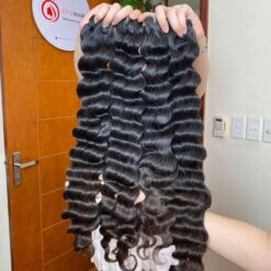 Alternative view of Raw Vietnamese Hair Bundles And A Closure - Natural Wave, Brown Tips