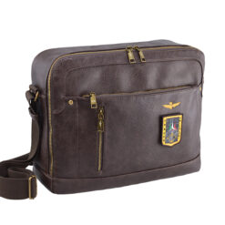 Messenger uomo porta PC linea Pilot