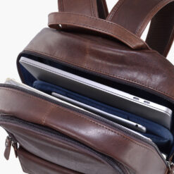 Interno dello zaino uomo in pelle con porta PC e Tablet linea vintage