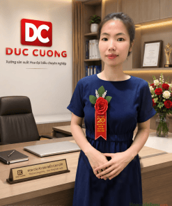 Hoa cài áo đại biểu Đức Cường