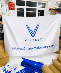 In cờ theo yêu cầu Đức Cường