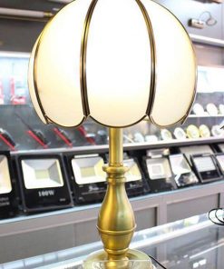 Đèn-ngủ-để-bàn