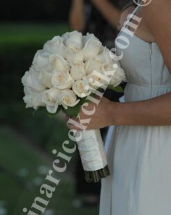 Gelin Buketleri Beyaz Gül Yuvarlak