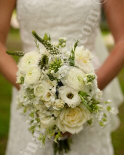 Beyaz Kır Çiçekleri Gelin Buketleri