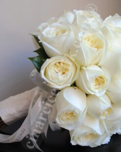 Magnum Beyaz Gül Gelin Buketi