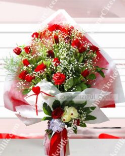 En Güzel Gülümseme Kırmızı Gül Buketi