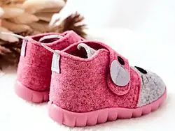 Papucei copii din fetru, de interior, perfecti pentru gradinita si cresa talpa respirabila si flexibila pasla solida si placuta la atingere Acestia vor fi papucii preferati ai copilului tau!
