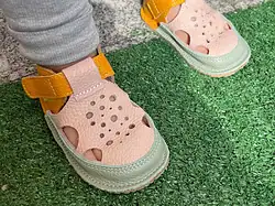 Sandalute bebelusi Macco mersdescult din piele naturala model bubble