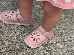 515712730_17953433573994074_688956916884981514_n Sandalute bebelusi,piele naturala, model barefoot ,talpa VIBRAM,primii pasi