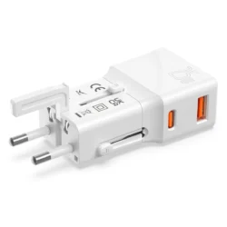 Бяло бързо зарядно устройство Xmart G525 с 25W мощност, 1x USB-A и 1x USB-C порта, вградени преходници за различни стандарти контакти - 8