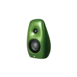 Enceinte bibliothèque Vivid Audio Kaya S12 de couleur verte pomme avec ses deux haut-parleurs en façade, tweeter et medium-grave, protégés chacun par une grille de type nid d'abeille noire