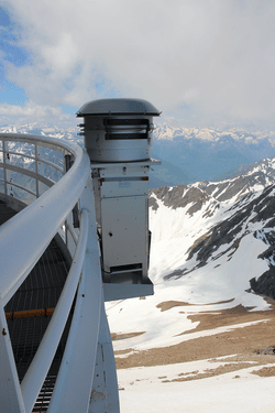 Des microplastiques retrouvés dans l’« air pur » du Pic du Midi
