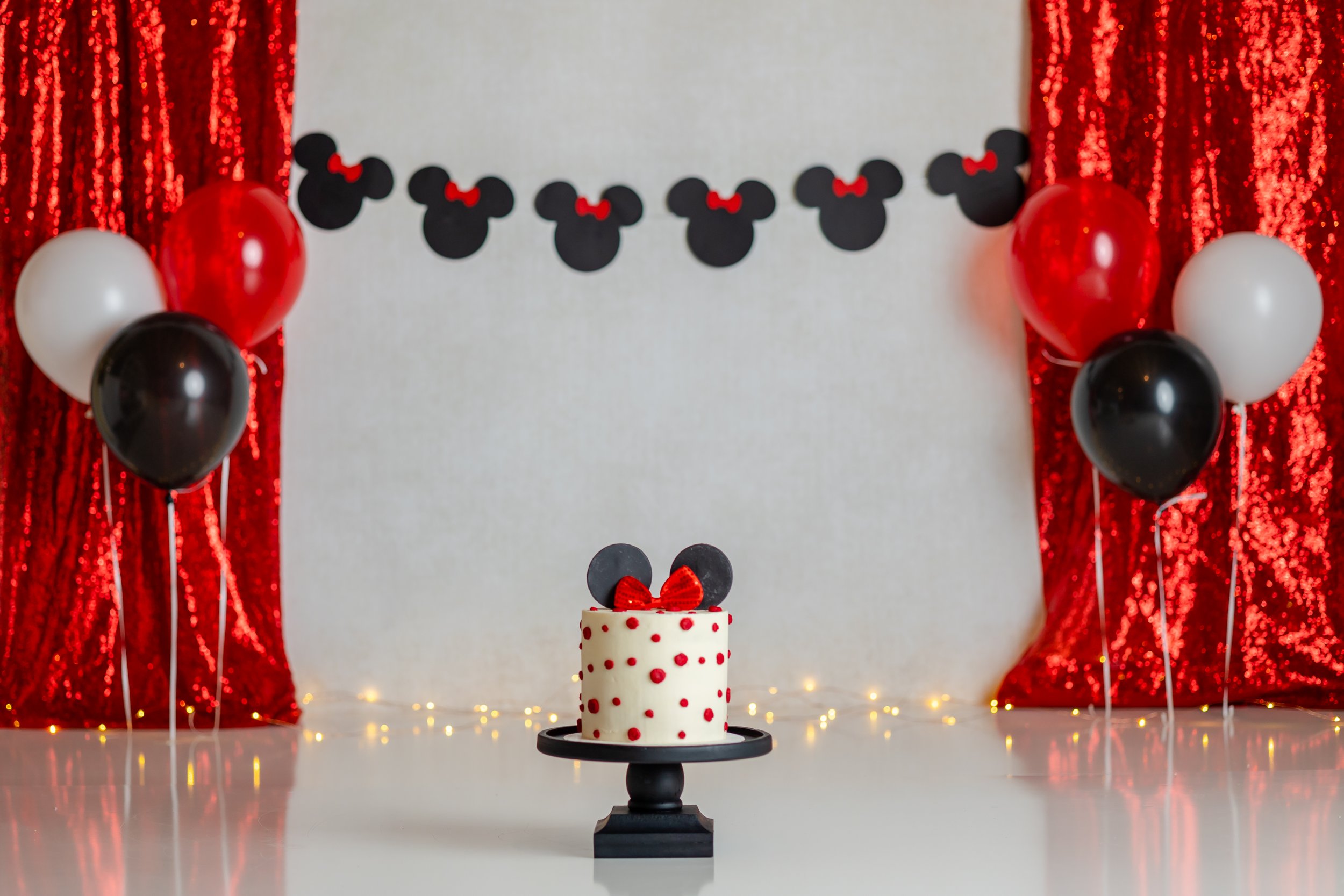 Minnie Mouse Cake Smash