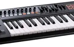 Roland A-300 PRO-R 32-Keys MIDI Keyboard Controller, Black