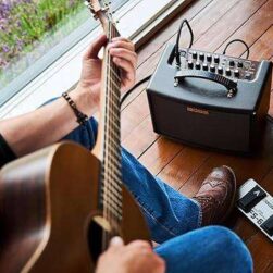 Boss AC-22 LX Acoustic Guitar Amplifier