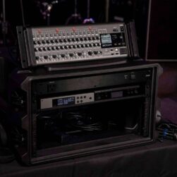 Zoom GCE-3 Guitar Lab Circuit Emulator, Compact USB Audio Interface for Emulation of Zoom Effects Processors using Guitar Lab Software
