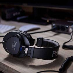 Roland RH-200 Monitor Headphones - Image 2