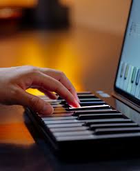 Pianos & Keyboards