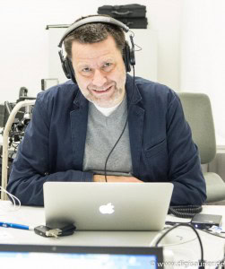 Martin schneidet (1 von 1)