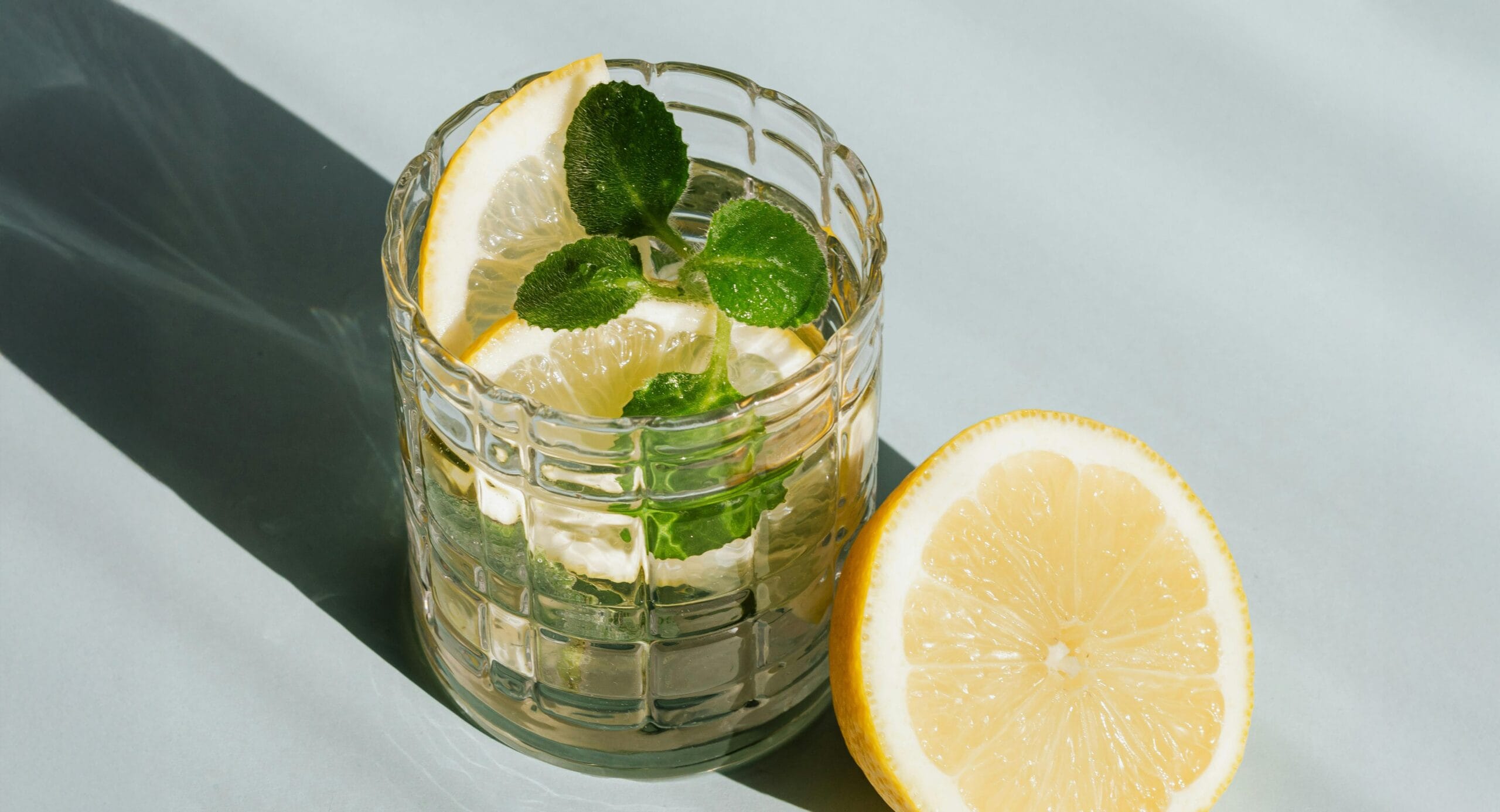 Non-Alcoholic Mint Julep With Mitra9: A Taste Of Cool Sophistication