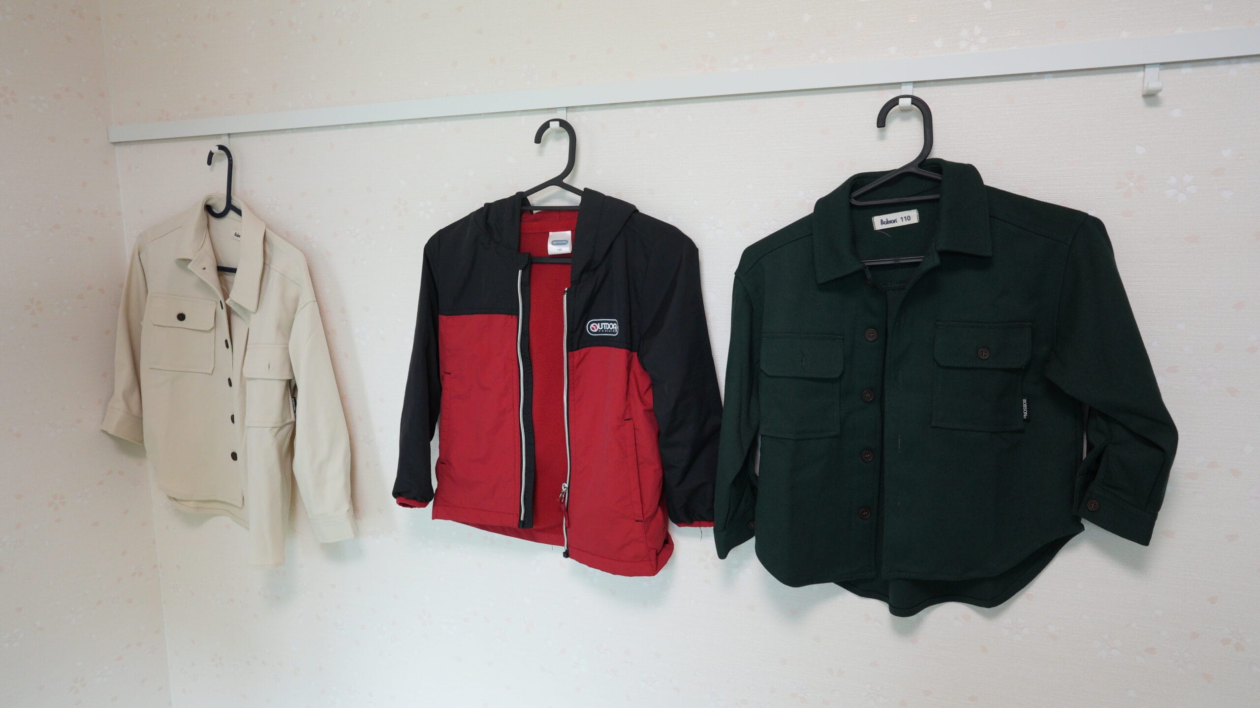 お気に入りの服を掛けて置く