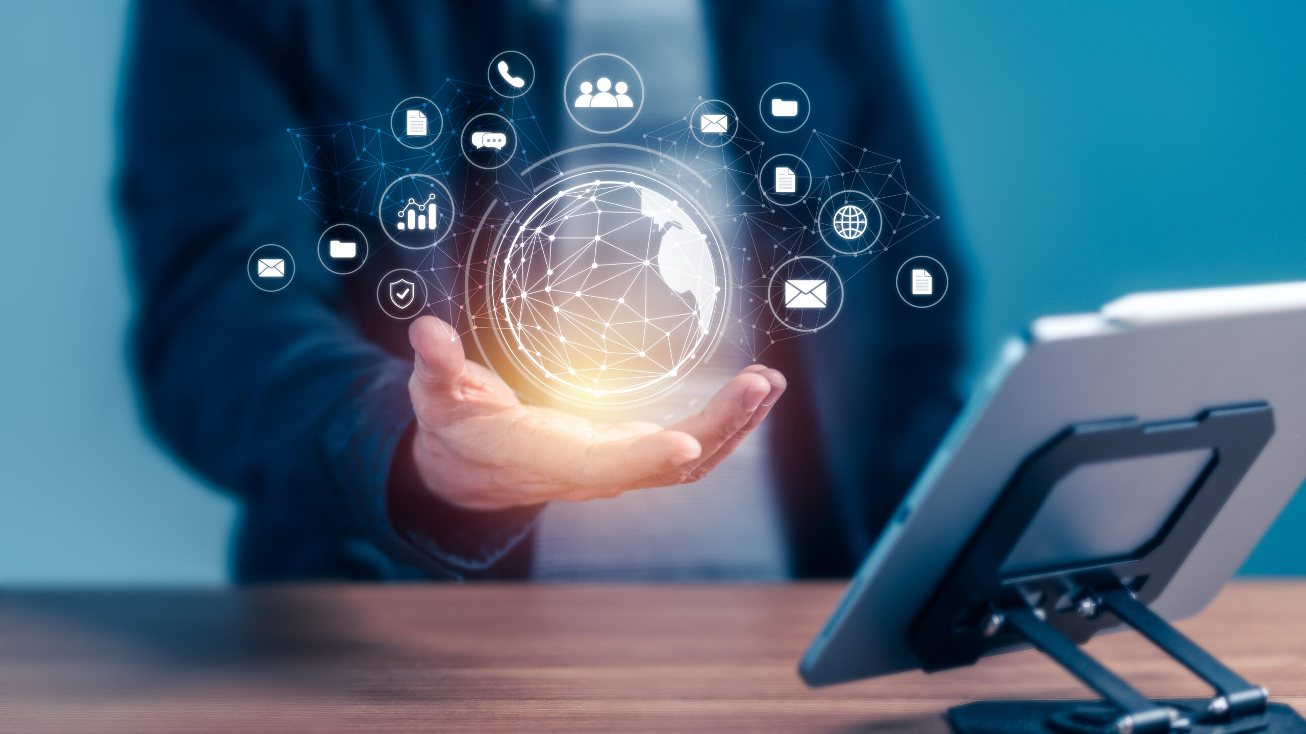 Unlock Seamless Communication: Key Features of Reliable VoIP Systems for for Chicago and Chicagoland businesses - CelereTech