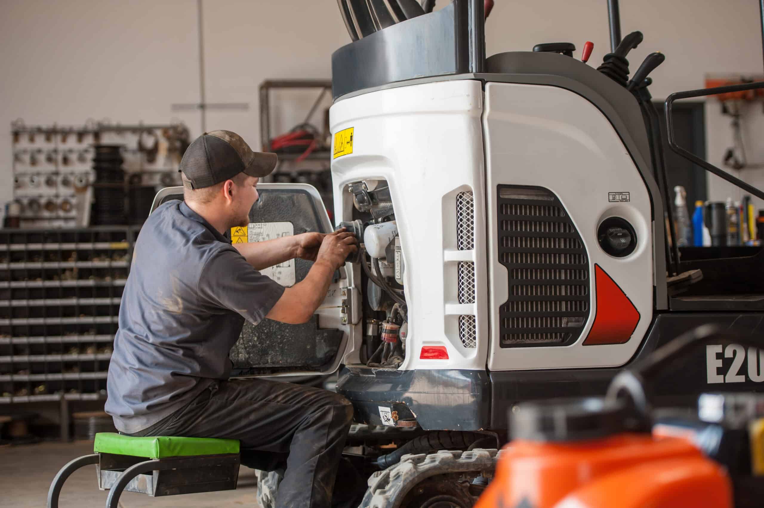 bobcat-service-ohio16-00235-16r6-edit Bobcat of Houston has trained service specialists that will keep your machine running better for longer.
