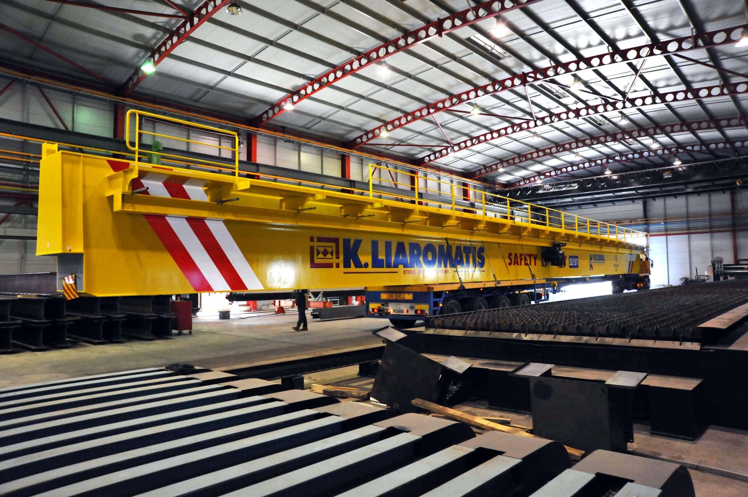 1.-ΕΟΤ-Cranes_Elval_32-5tn-x-41.4m_5471-scaled