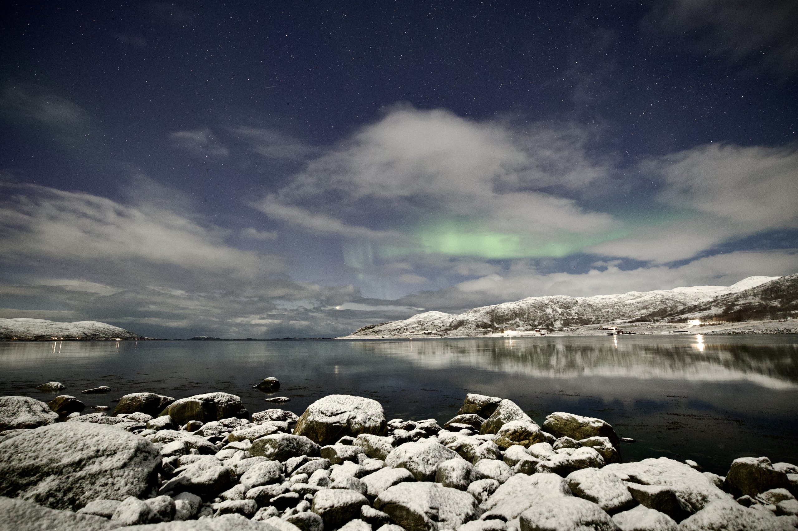 Nordlichter am Skarsfjord mit Northern Horizon Nordlichter am Skarsfjord mit Northern Horizon