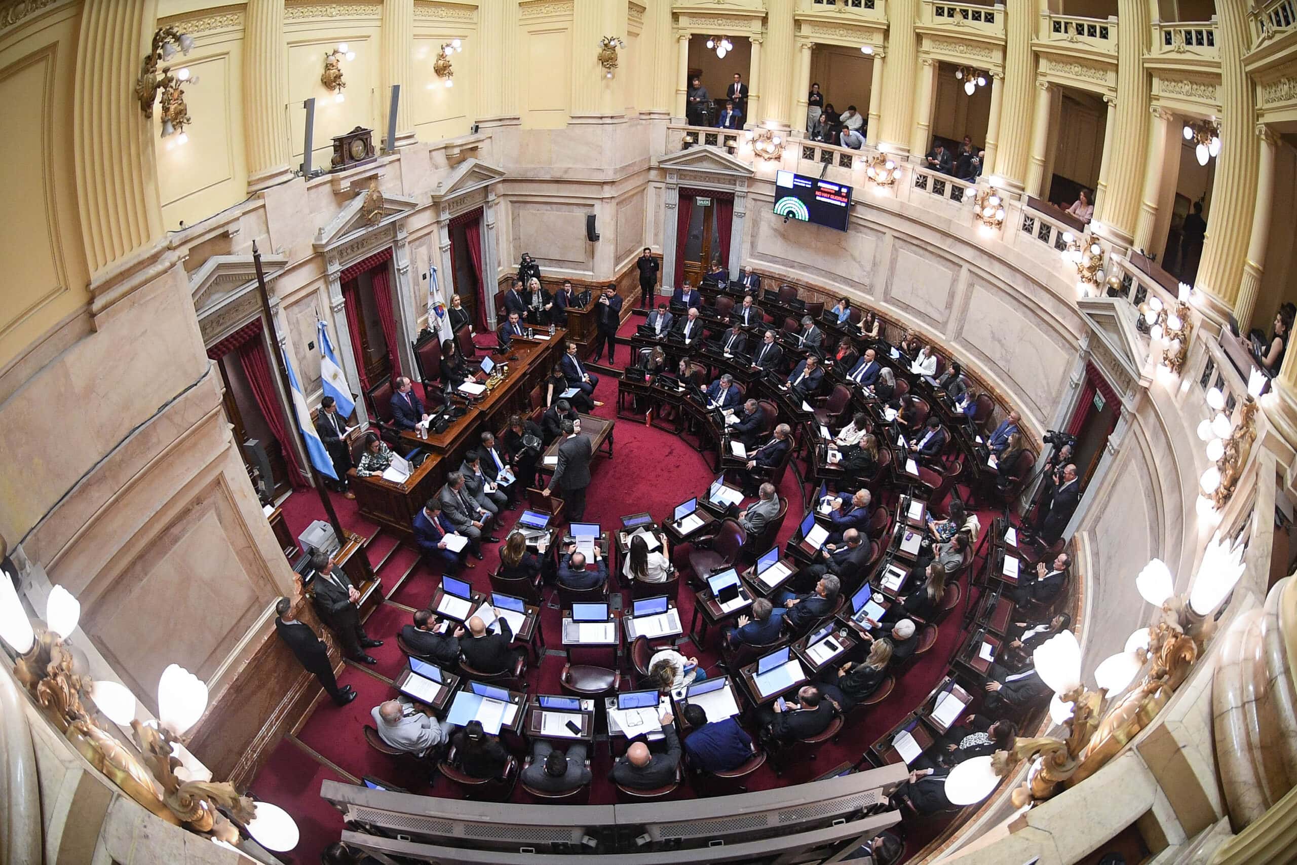El Senado Argentino Vota Temas Clave de Federalismo, Salud y Seguridad Vial