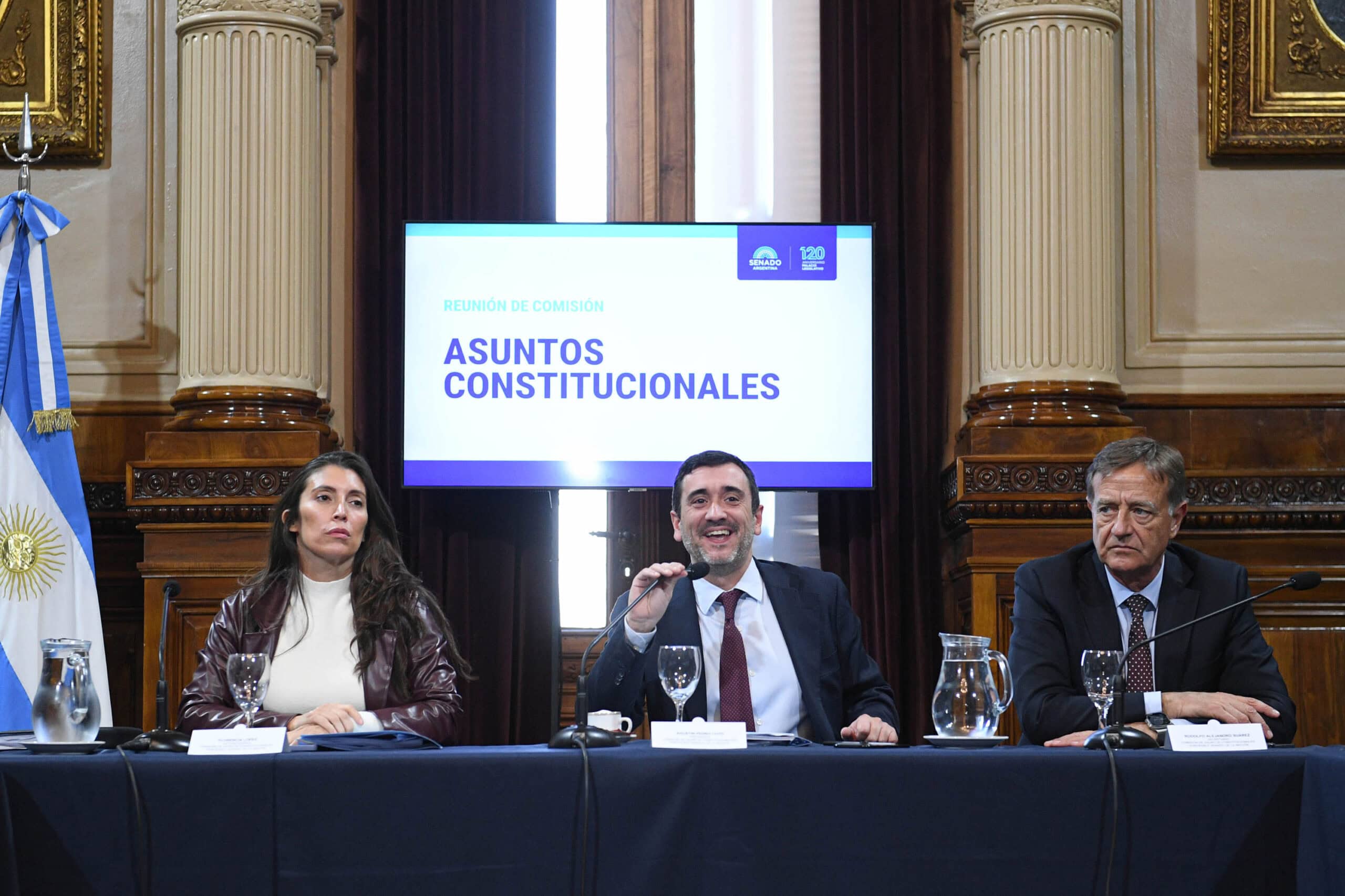 El Senado analiza la reforma electoral integral y suma proyectos de Ficha Limpia y PASO
