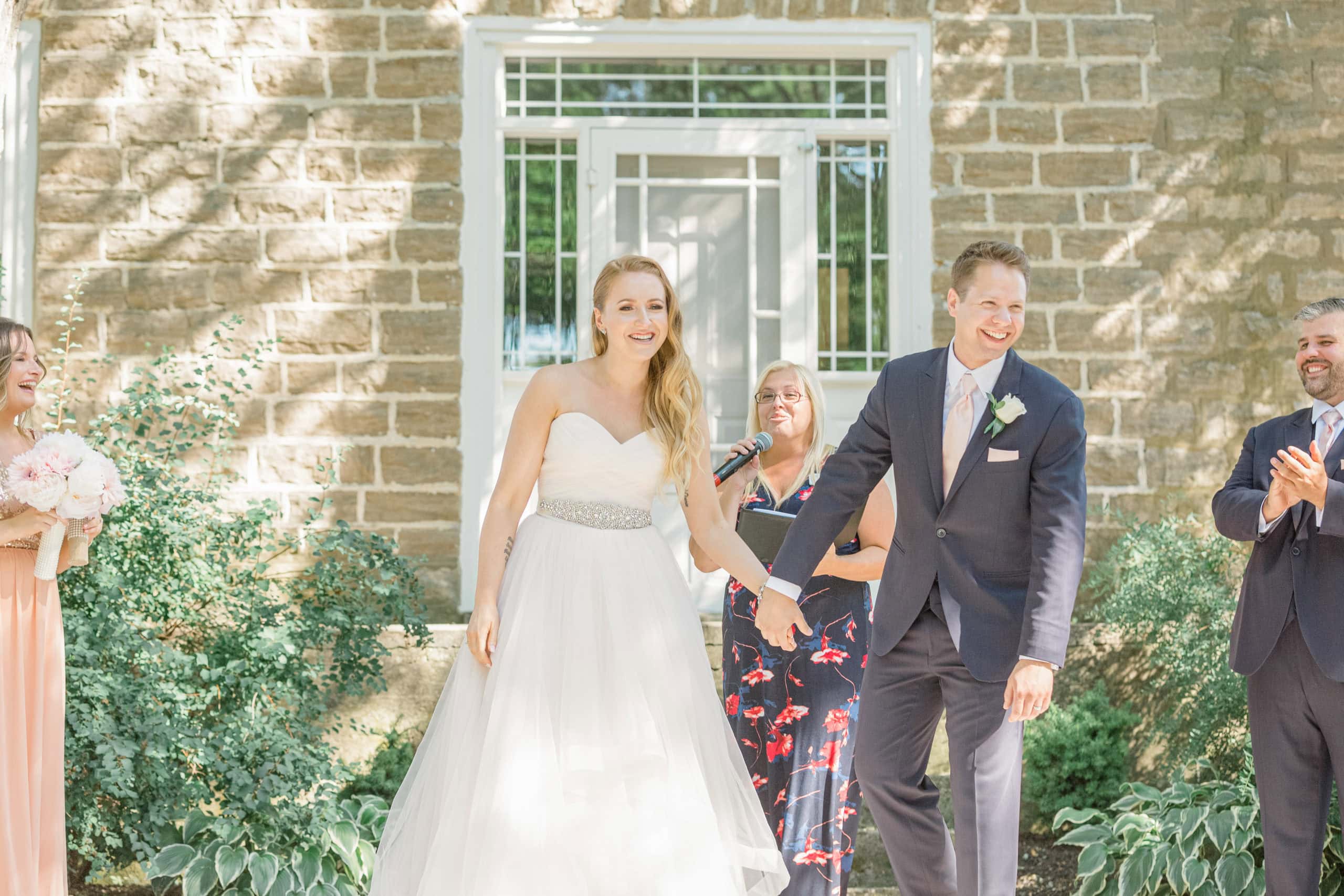 Stonefields Wedding First Kiss - Grey Loft Studio