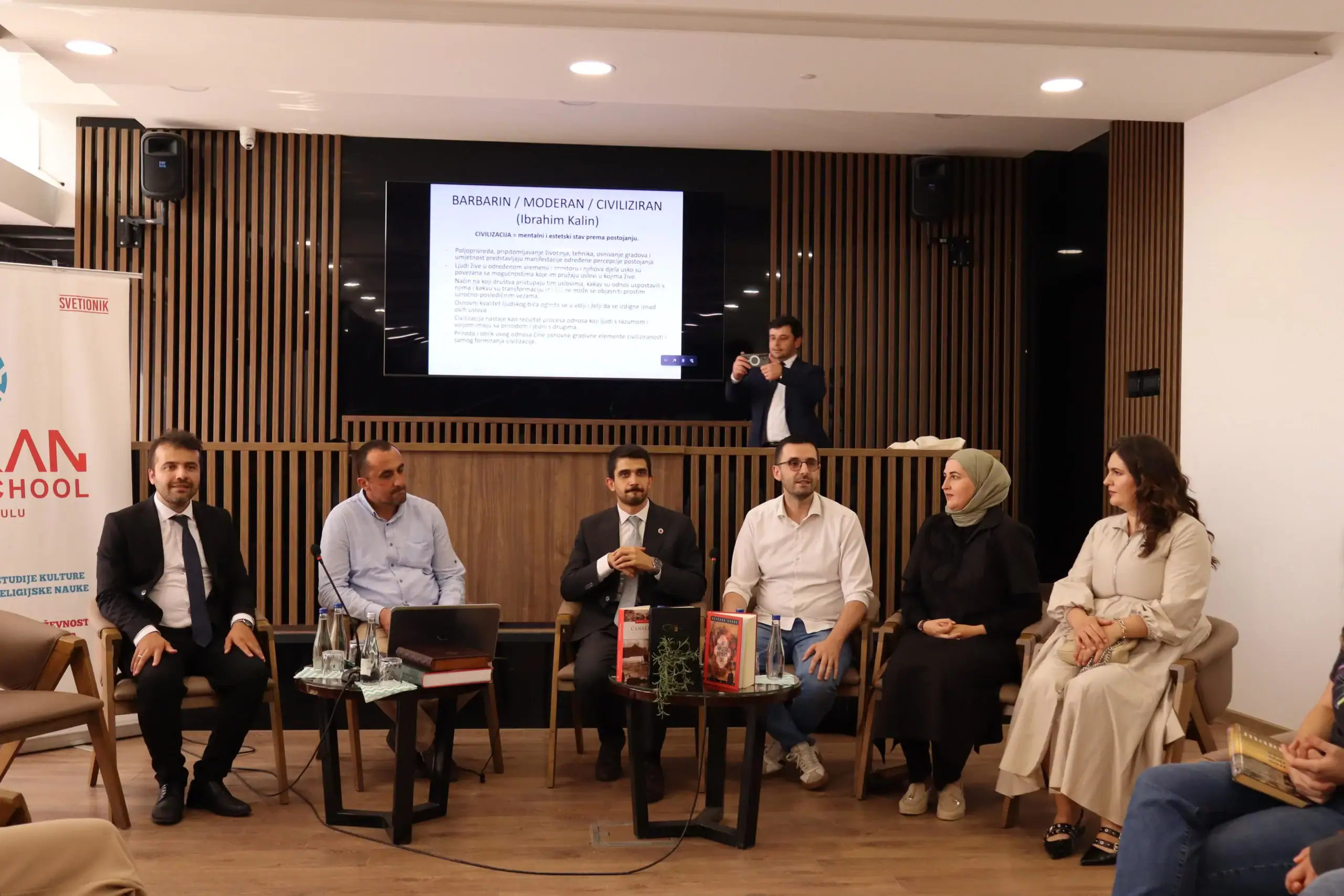 Civilizacija u ogledalu istorije: Predavanje dr Avdije Salkovića „Zaustavljena civilizacija“