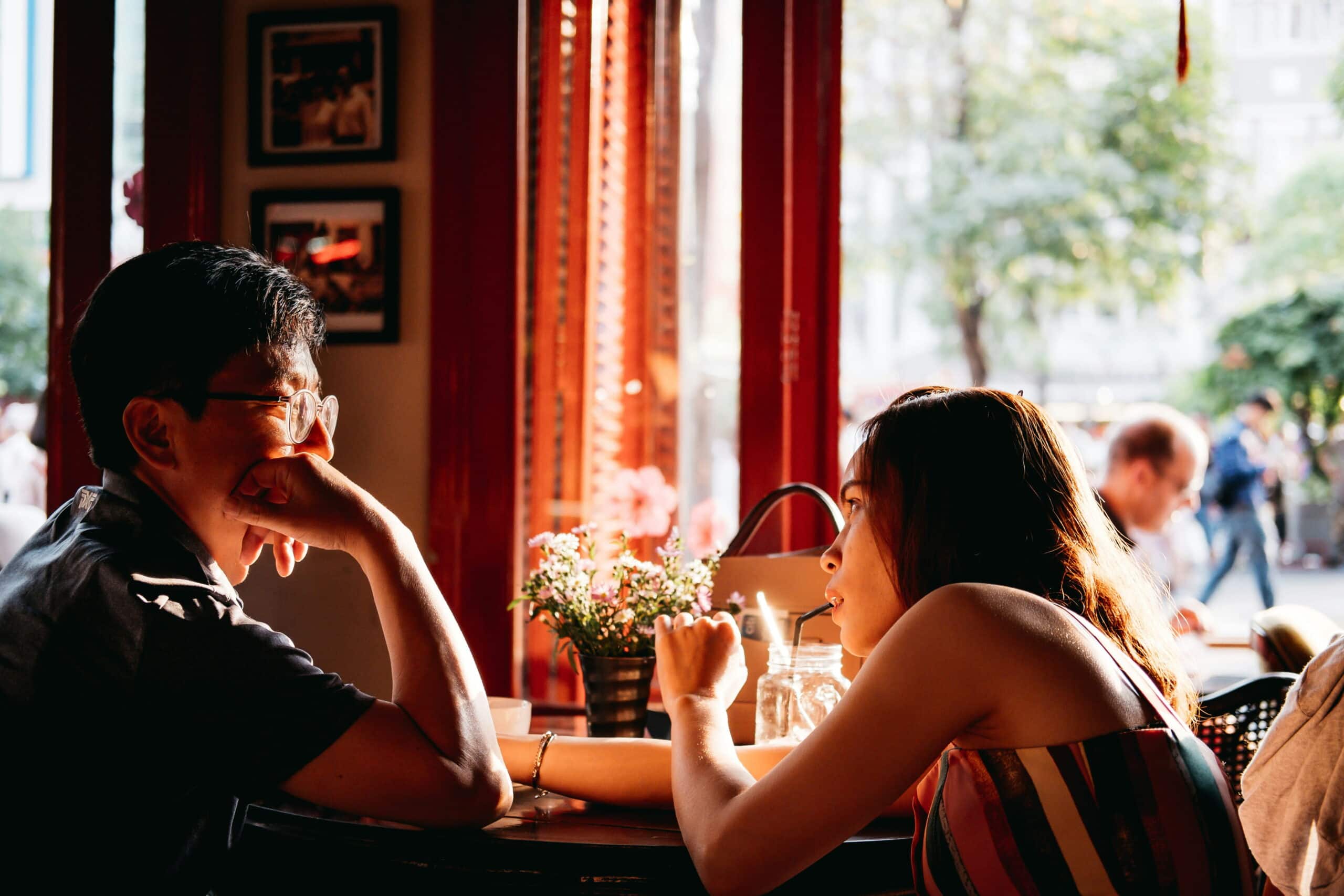 Modern online dating scams and effective protection tactics