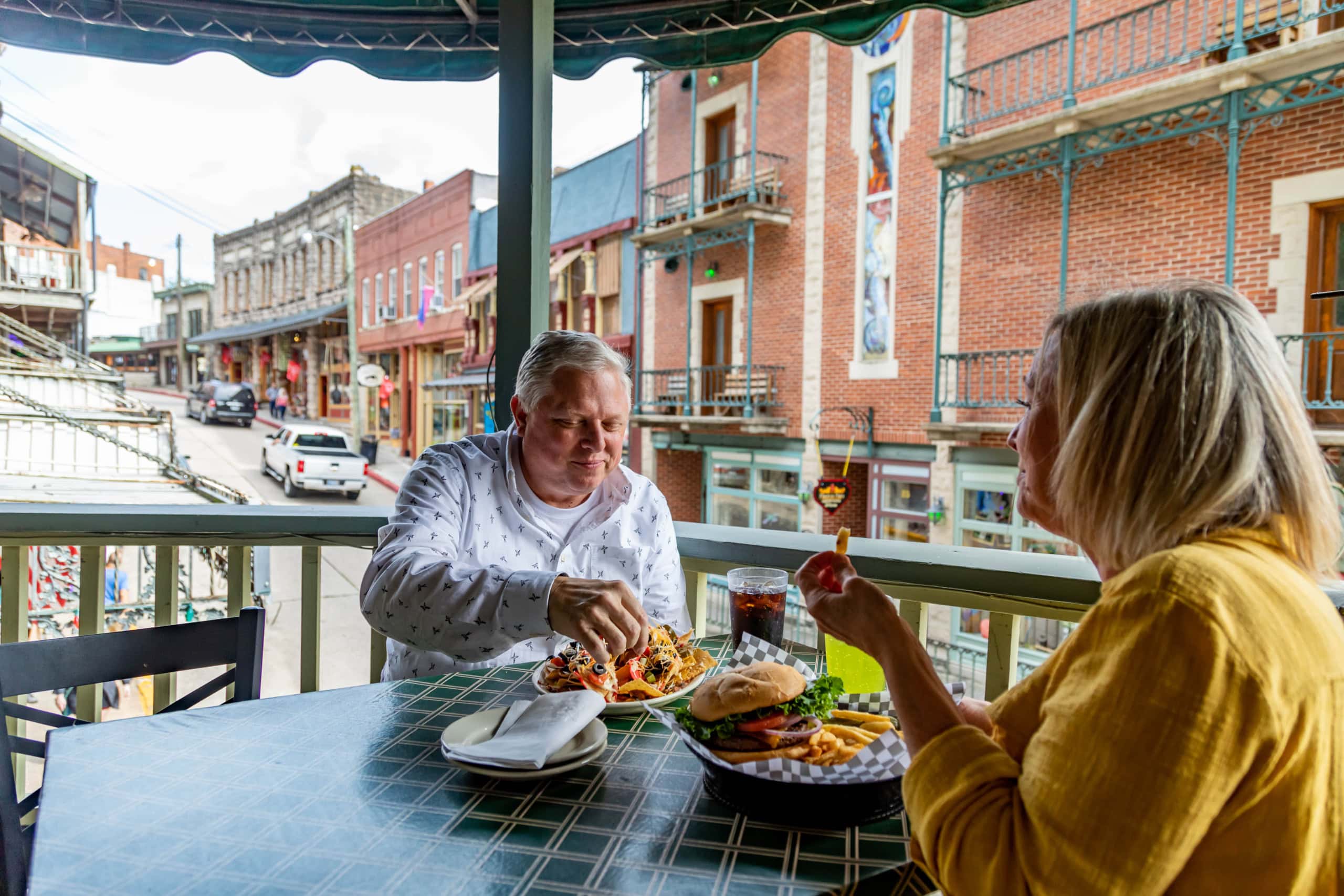Balcony restaurant eureka springs