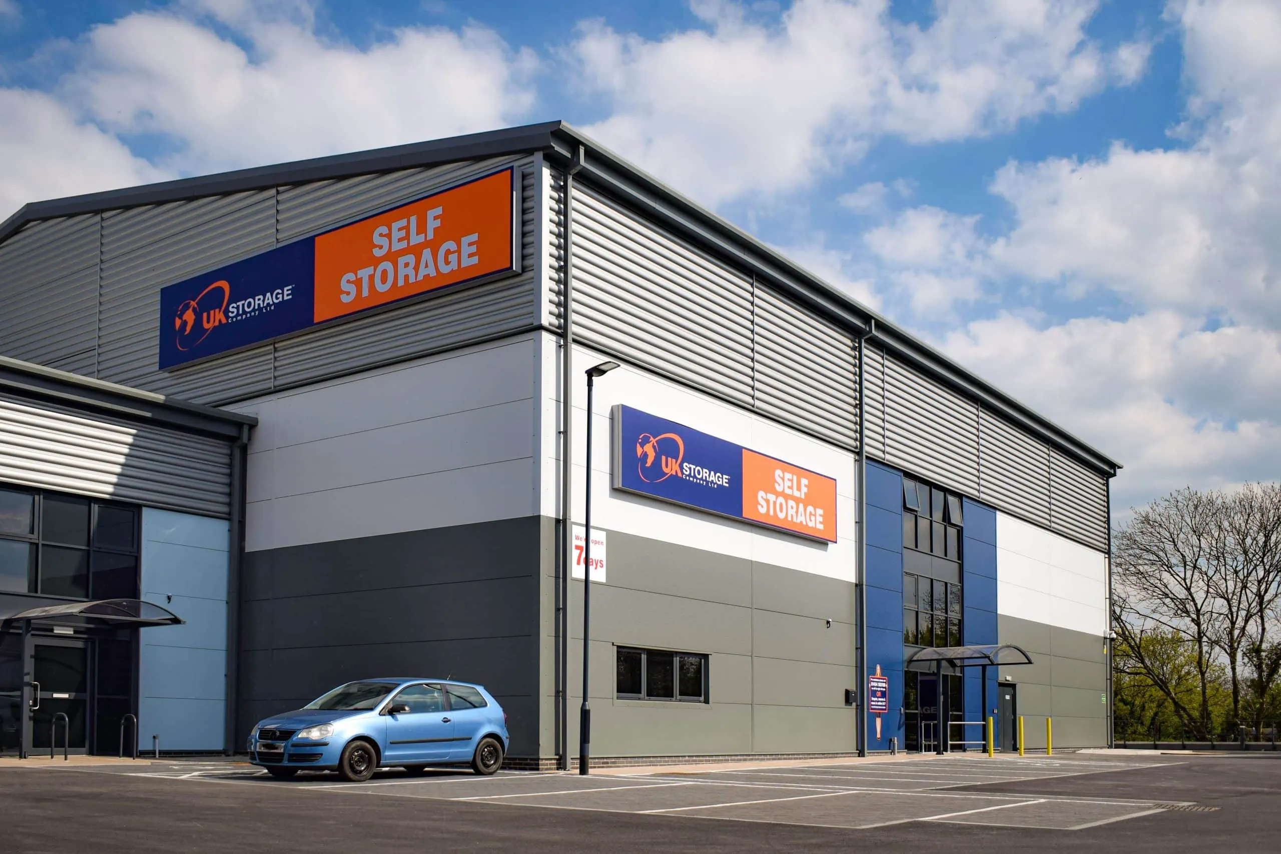 Side view UKS Yate - self storage