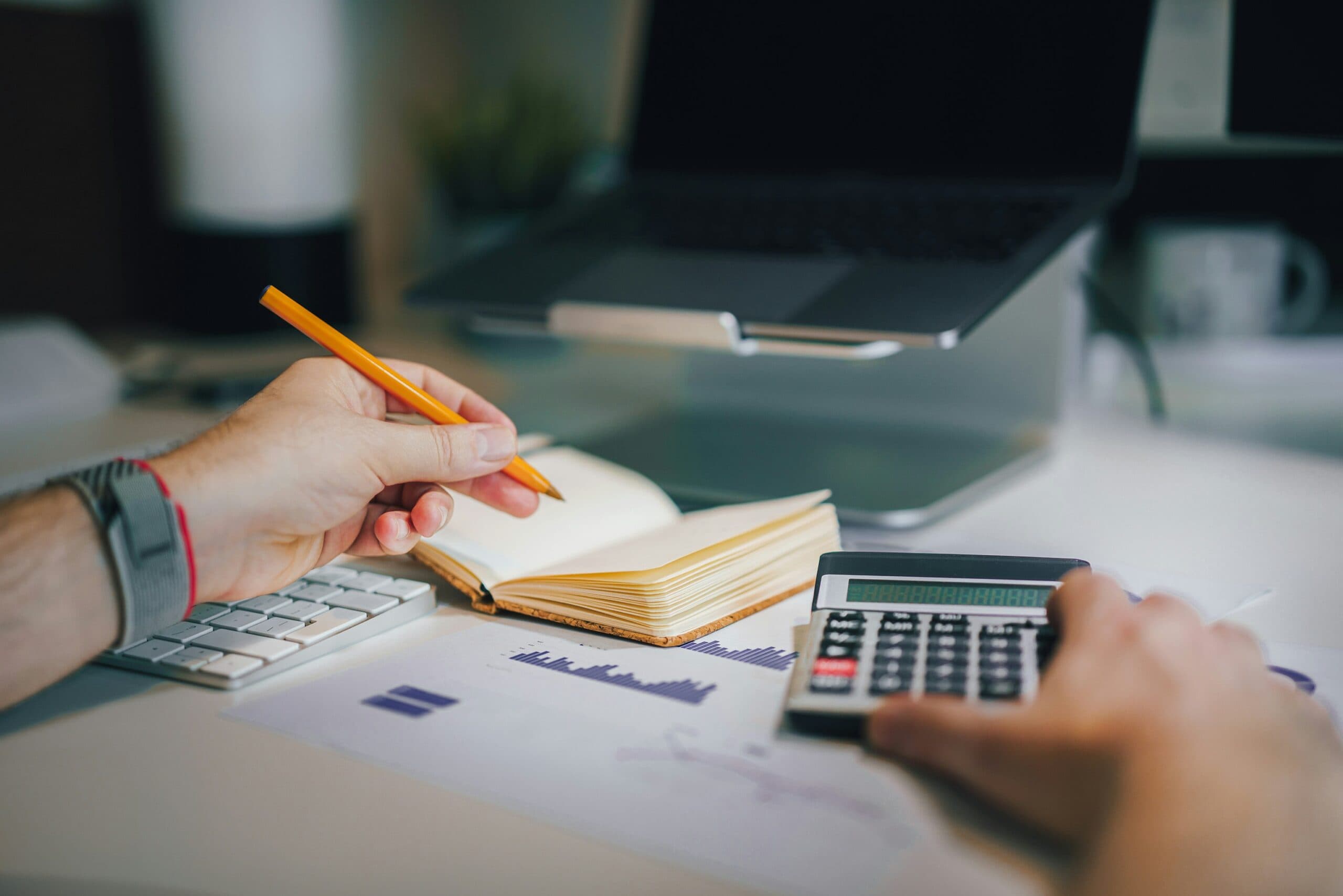 Smart Accounting for Startups: How to Balance Creative Branding and Financial Success