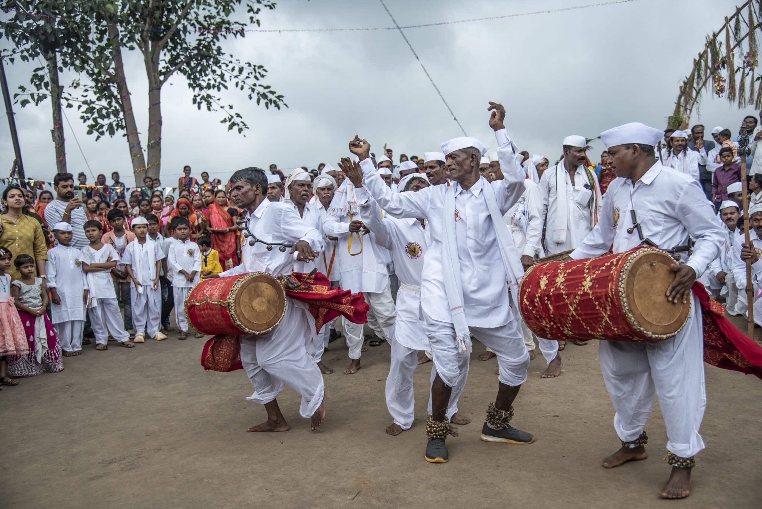 Tarpa Dance